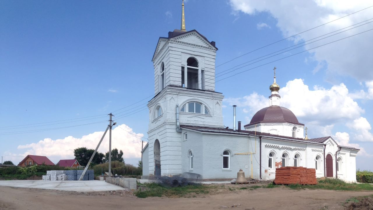 Исаково. Храм Богоявления Господня